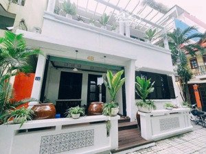 cho thuê biệt thự 4b phan kế bính - trung tâm quận 1 - ngang 10m x 12m - 1 trệt 1 lầu - chỉ 70tr
