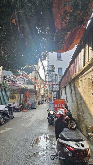 bán nhà cầu giấy, dt65m, lô góc, 3 thoáng, ô tô, gần phố, kinh doanh