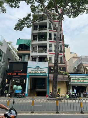 cần tiền,chủ cần bán nhà mặt tiền đường nguyễn thị minh khai p5 quận 3.dt:4,67x32m2 giá 95 tỷ.