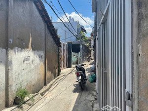 nhà 1/ quốc lộ 1a kp2, phường tân thới hiệp, q12 dt: 100m giá 4.5 tỷ