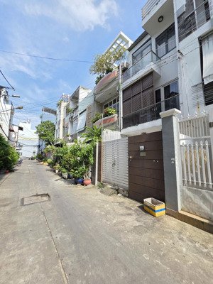 [giá tốt 7.4 tỷ] hẻm thông xe hơi độc lập (4.2mx18.3m)_ lửng 2pn, 2wc nhà ở liền