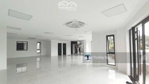 cho thuê căn góc 2 mặt tiền diện tích khủng,hoàn thiện nội thất cao cấp tại kđt vạn phúc city