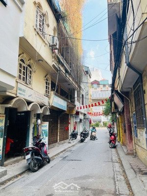 phố âu cơ - chủ xác định bán đất. giá đầu tư. vị trí đẹp. gần dự án tân hoàng minh