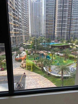 bán căn 1pn giá tốt nhất tại glory heights- vinhomes q.9, view bể bơi, công viên cực đẹp và mát