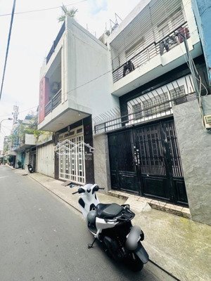 bán nhà 3 tầng , đường ô tô 6m ,ngay bảy hiền-58m2 (4.4x13) ,3pn, gần ga metro bảy hiền, tân bình
