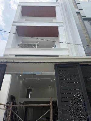 nhà mới thiết kế hiện đại 4 tầng diện tích 76m2 sát mặt tiền tên lửa (nhỏ) giá chỉ 8ty450