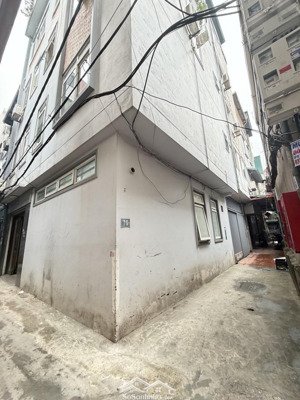 nhà dân xây - dòng tiền 20tr/tháng. ngõ 34 âu cơ. giá hợp lý