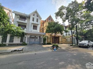 biệt thự nguyễn xiển đối diện công viên giá trị tương lai bứt phá