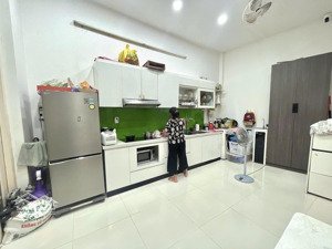 cho thuê nhà nguyên căn phú nhuận, giá chỉ 8.1tr/tháng