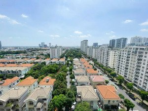 cần bán gấp căn hộ dự án midtown phú mỹ hưng, 80m2, 2pn, view biệt thư, full, có ô xe hầm,giá 10 tỷ