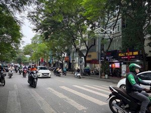 phố vip thái hà - phân lô - ô tô tránh - 5 tầng dân xây - có thể cải tạo thang máy - 41m2 - 22 tỷ