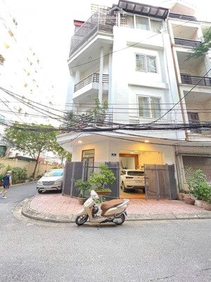 bán lô góc thụy khuê - bưởi, 31.5 tỷ, dt 80m, mặt tiền 10m, 5 tầng, ô tô tránh vỉa hè