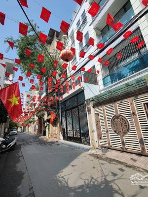 bán nhà hoàng quốc việt - 19 tỷ - 80m- 2 mặt ngõ trước sau - ô tô 7 chỗ đỗ cửa