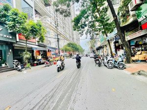 mặt phố trung tâm hai bà - lô góc, 5 tầng mới thang máy - vỉa hè rộng kinh doanh tốt