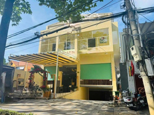 cho mặt bằng 700m2 đường trần hưng đạo . vị trí đẹp nhất trung tâm vũng tàu , gần biển