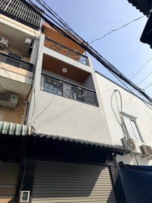 bình hưng hòa a bình tân, diện tích: 3m x 9m diện tích sử dụng 70m2 địa chỉ: hẻm 1/ đường 18d