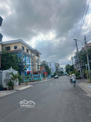 bán nhà 4x23 m giá 15 tỷ cxnh p. tân thuận tây quận 7