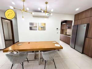 cho thuê căn góc 2pn+ 1p.đn ( 107m2 ) siêu thoáng mát !