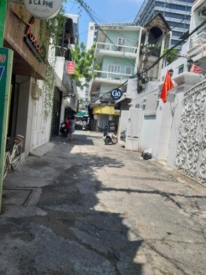 hxh nguyễn trọng tuyển phú nhuận, dtcn 124m2,tiện xd căn hộ dv, giá 15 tỷ tl