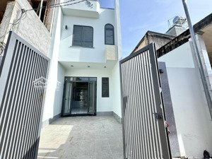 chủ gởi bán nhà 1 trệt 1 lầu ngay chợ hoá an,4,3x14=60m2,đã hoàn công,3pn,sân ô tô,đường 5m,sổ riên