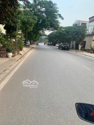 hàng hiếm thuỷ sơn ngay bệnh viện đa khoa quốc tế