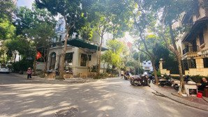 đất phố nguyên hồng 150m2 * 6m mt - ô tô đỗ tránh - thông vòng quanh - 50 tỷ