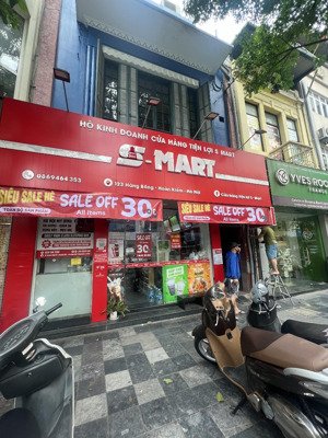 cho thuê nhà mặt phố hàng bông nhiều khách du lịch qua lại , diện tích 100m2 x 2 tầng, mặt tiền 6m