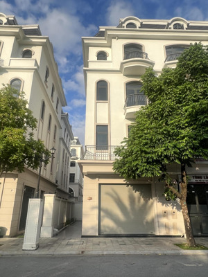 bán căn liền kề khu sao biển 97,5m2, giá chỉ 12,4 tỷ, sẵn sổ gần cụm 9 tòa chung cư masteri vin 2