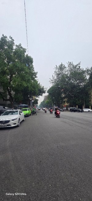 siêu rẻ.! mặt phố trung tâm đống đa. 170m. 4 tầng. mt 7m. 99 tỷ