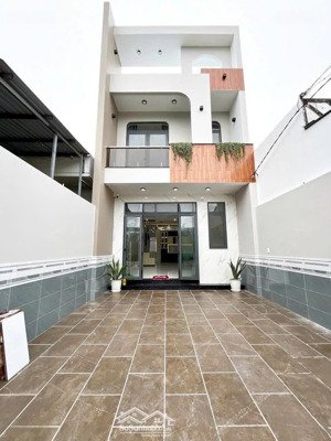 bán nhà phước tân. gần vòng xoay cổng 11, chợ tân mai 2, đường lớn 20m