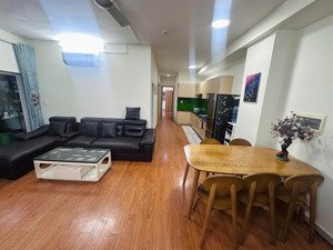 bán đúng giá bàu cát 2 thang bộ 2pn, 45m2, giá 2,26tỷ, ni sư huỳnh liên, 10, tân bình.