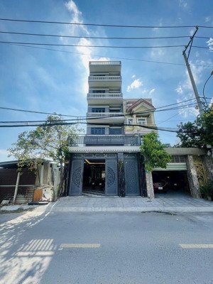 bán nhà 1/ đường trần não, q2 để chia tài sản cho con. dt 65m2 mt 5,3m