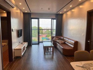 cho thuê căn hộ chung cư berriver 390 nguyễn văn cừ, 82m, 2pn, full nội thất.