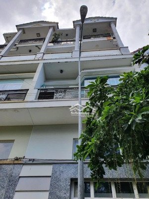 cho thuê nhà phố khu dân cư sadeco phước kiển a, lê văn lương, nhà bè (chỉ cách rmit 2km)