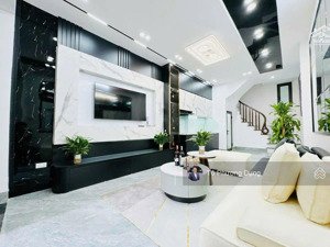 bán nhà khương trung - 10m ra ô tô - dt 35m2 x 5 tầng - full nội thất - sđcc - 8,9x tỷ 