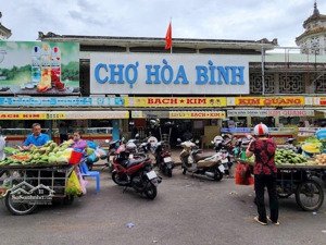 nhà mặt tiền đường bạch vân ngay chợ hoà bình p5 q5