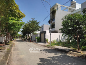 3tỷ-50m2,x4-kdc phú hữu-đường ôtô né-10''metro,q2,vin,vd3,khu cnc,nút giao gò công nối sân bay lt