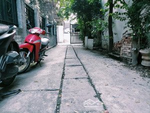 lô góc 3 mặt thoáng - ô tô vào nhà - 30m ô tô tránh - gpxd đầy đủ - apartment đẳng cấp