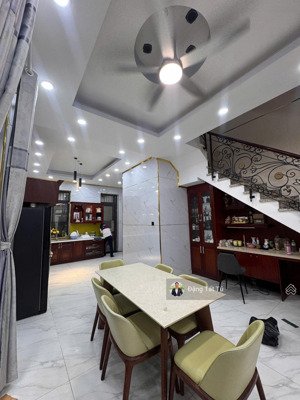 nhà phố lakeview city giá tốt 17 tỷ đã hoàn thiện, biệt thự sông 160m2 giá 28,7 tỷ. lh: 