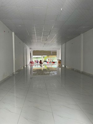 bán nhà riêng tại thị trấn nhà bè, 15,5 tỷ, diện tích: 40m2 mặt tiền đường lê văn lương