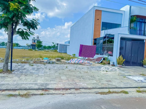 hạ giá bán nhanh! lô 147m² ngang 6m đường 40m view công viên chợ điện ngọc, giá 3,5 tỷ