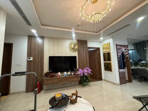 bán căn hộ chung cư 3pn, 2wc tại golden park tower, 11 tỷ, 98m2, phạm văn bạch, cầu, lh 