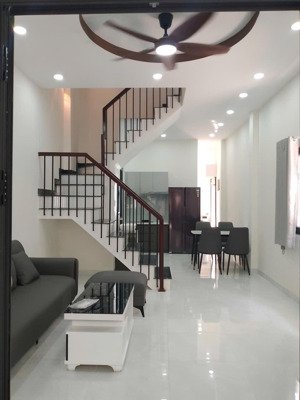 chế lan viên, p tây thạnh
kc ; 1t1l đúc btct, 3pn 2wc. nhà full nội thất mới 100% giá 5,8tỉ tl cc