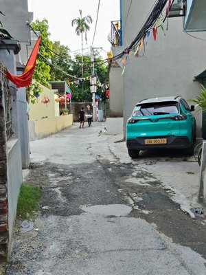 bán nhà 2 tầng 100m2 giá 10,5tỷ, ngõ ô tô tránh nhau, đường đại cát