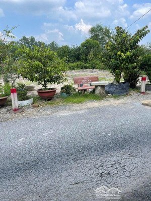 đất củ chi. shr 100m2. đường lớn
