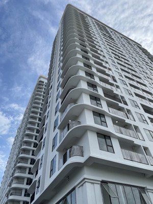 cần nhượng lại 1 số căn tầng đẹp giá tốt 2pn: 1,9 tỷ