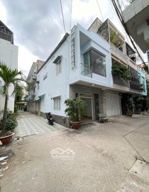 bán nhà 2 mặt tiền hẻm xe hơi chỉ 1 căn ra mặt tiền bùi minh trực, p5, q8