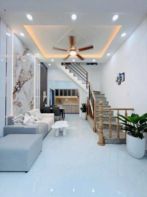 bán nhà hẻm 759 cách mạng tháng 8, phường 6 tân bình (4*17) trục cmt8