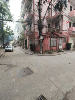 nhà 3 tầng 300m2 lô góc ô tô tránh giá 135 tỷ tại xuân la