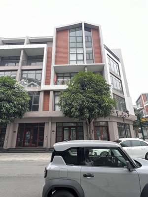 bán căn biệt thự liền kề 80m2 hoàn thiện 5 tầng vinhomes ocean park 3 giá 13,6 tỷ ngay chung cư